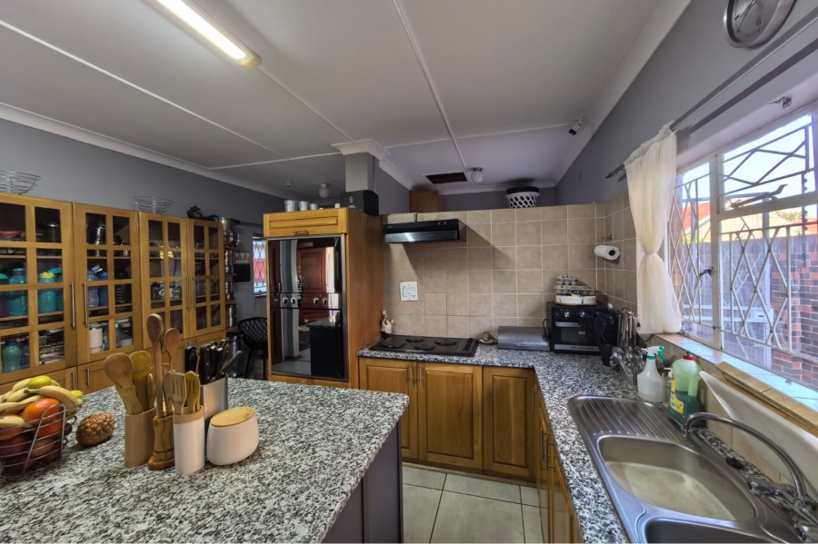 4 Bedroom Property for Sale in Hillcrest Northern Cape